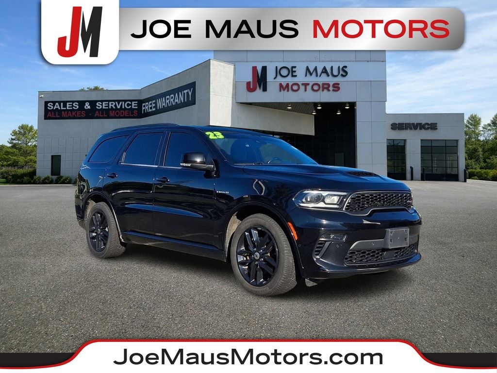 2023 Dodge Durango R/T Plus in Db Black Crystal Clearcoat — front three-quarter view